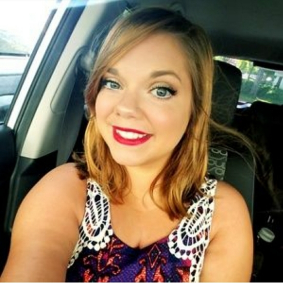 Meet your Posher! - Picture 1 of 1